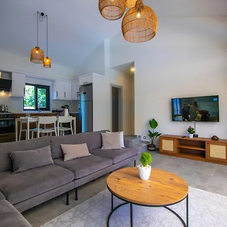 Mesa Villa *