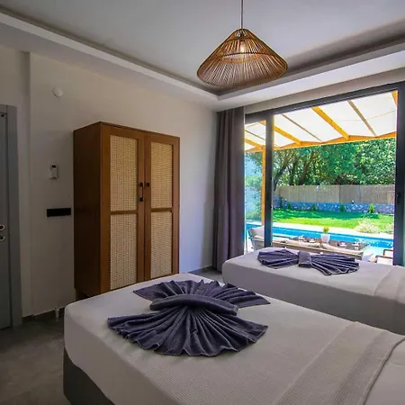 Mesa Villa *